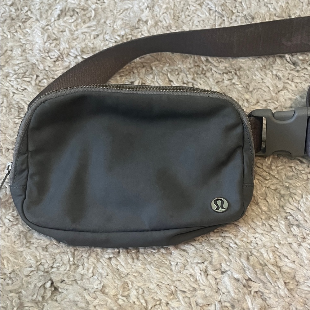 lululemon athletica gray Belt Bag